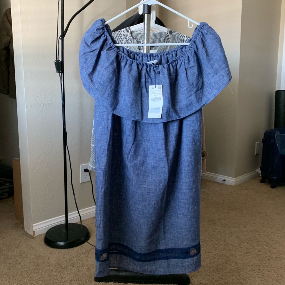 Brand new ZARA cute offshoulder one-piece dress